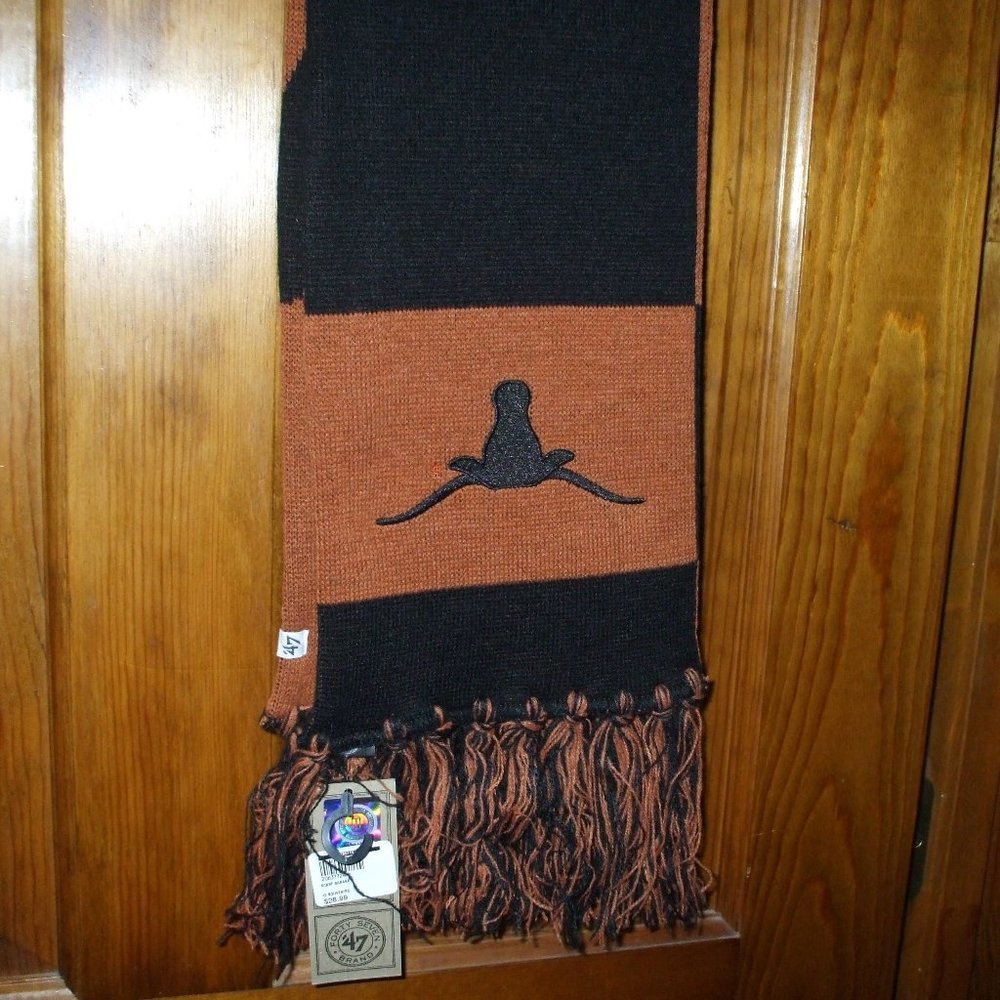 Scarf - Picture 3 of 4